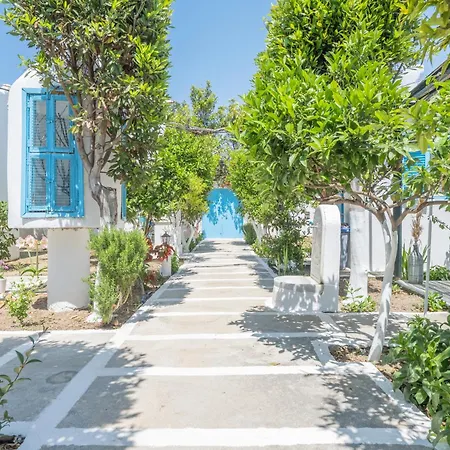 Perivoli 2-chora Semesterbostad *